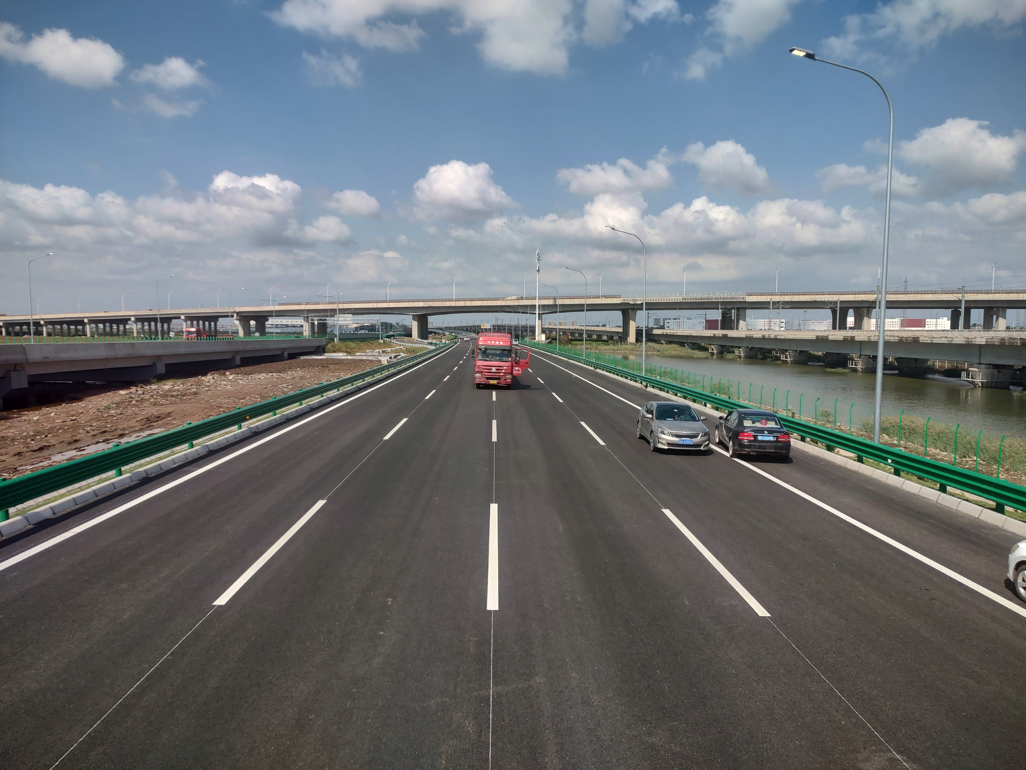 青兰高速公路双埠至河套段改扩建工程ZT3标段主体完工